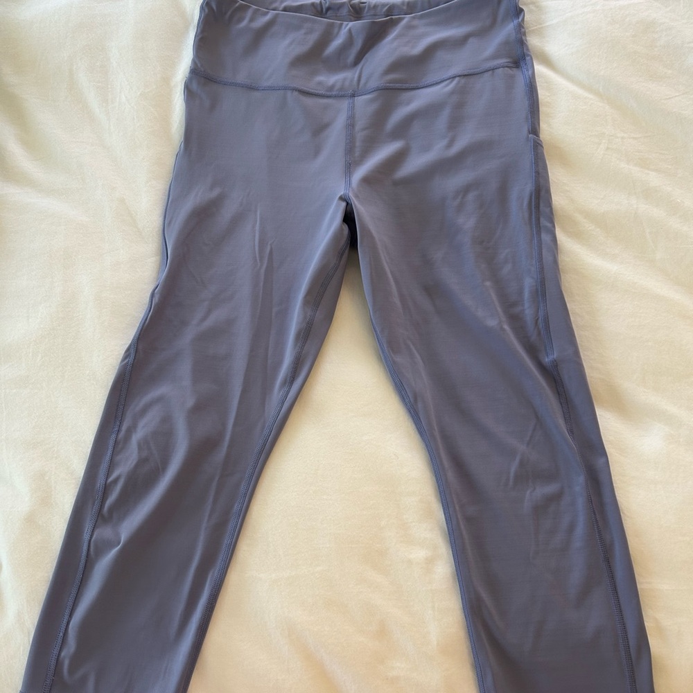 Athleta Ultimate Stash Pocket Capri Dusk Purple L - Picture 7 of 14